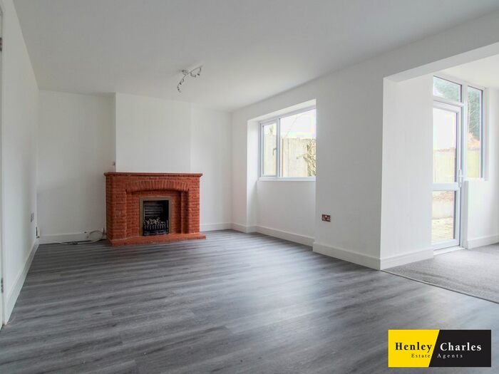 3 Bedroom Terraced House To Rent In The Hayes, Willenhall, WV12