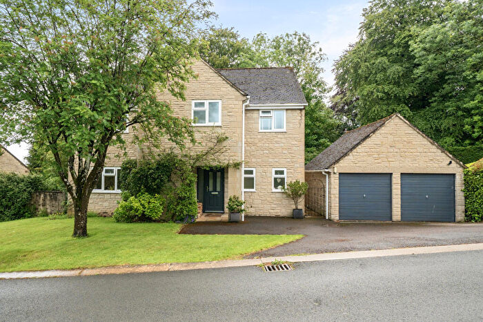 4 Bedroom House For Sale In Bownham Park, Stroud, GL5
