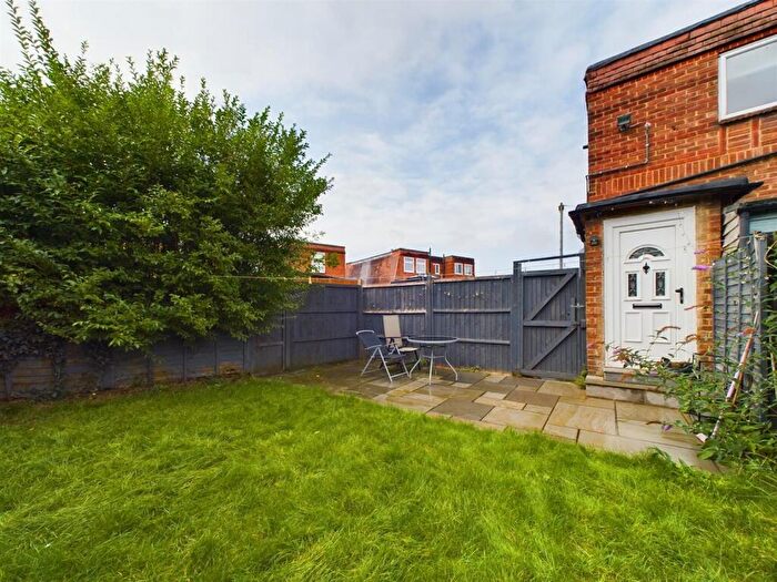 1 Bedroom Maisonette To Rent In Heathfield Road, Hitchin, Hertfordshire, SG5