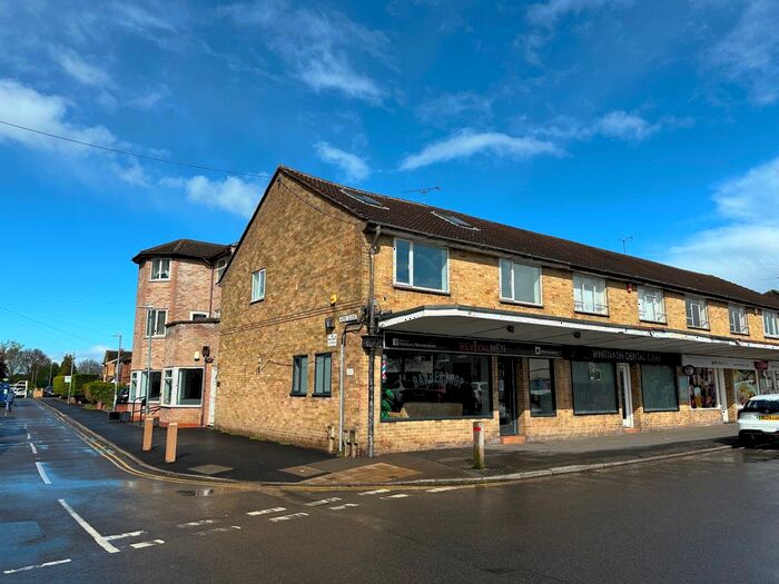 2 Bedroom Flat To Rent In A Heathcote Road, Whitnash, CV31