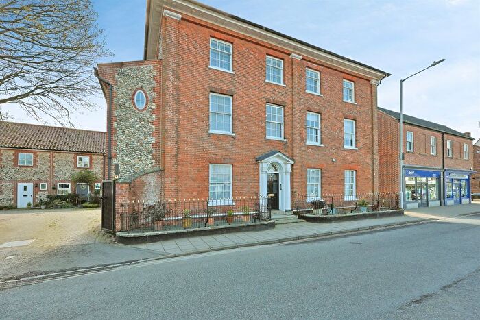 2 Bedroom Flat To Rent In Norwich Street, Dereham, NR19