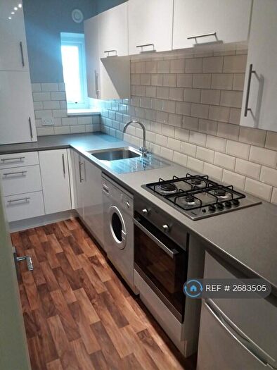 2 Bedroom Flat To Rent In Boulevard, Weston-Super-Mare, BS23