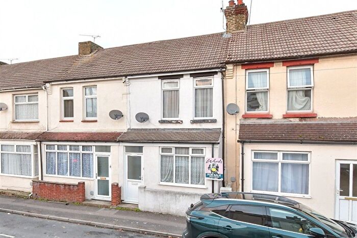 3 Bedroom Terraced House For Sale In Burnt Oak Terrace, Gillingham, Kent, ME7
