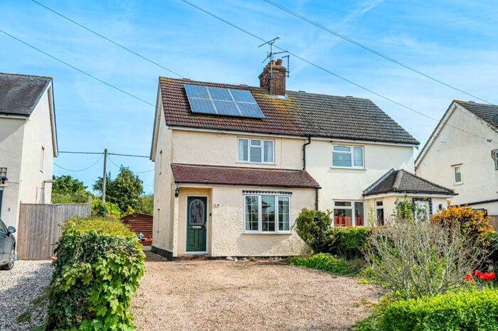 3 Bedroom Semi-Detached House For Sale In Marks Hall Lane, White Roding, Essex, CM6