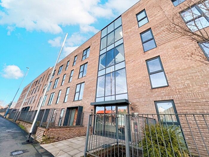 2 Bedroom Flat For Sale In Langworthy Road, Salford, M5