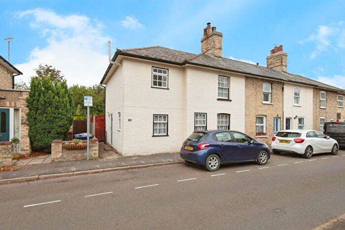 3 Bedroom End Of Terrace House For Sale In Sun Hill, Royston, SG8