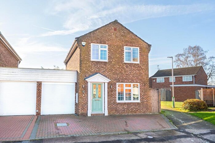 3 Bedroom Detached House For Sale In Leven Close, Leighton Buzzard, LU7