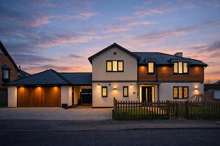 4 Bedroom Detached House For Sale In Mill Road, Burgess Hill, RH15