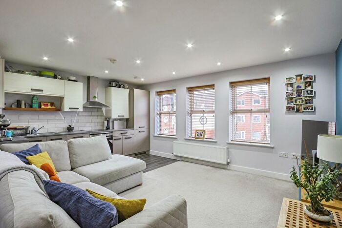 2 Bedroom Flat For Sale In Bournemouth Road, Poole, Dorset, BH14