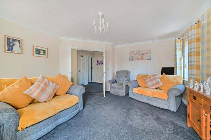 2 Bedroom Bungalow For Sale In The Deanes, Tiverton, Devon, EX16