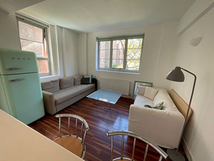 2 Bedroom Flat To Rent In Sunlight Square, Bethnal Green, London, E2
