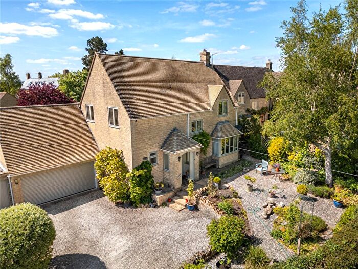 3 Bedroom Detached House For Sale In Taston, Chipping Norton, Oxfordshire, OX7