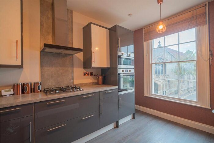 2 Bedroom Apartment To Rent In High Street, Henley-In-Arden, Warwickshire, B95