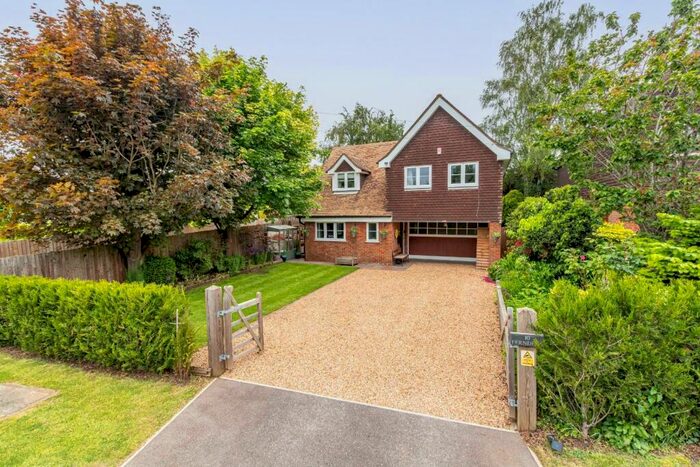 4 Bedroom Detached House For Sale In Wavendon Road, Salford, MK17