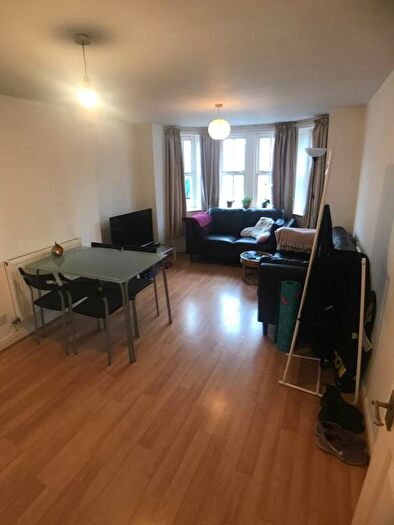 2 Bedroom Flat To Rent In Bed – Maple Gardens, , Wilmslow Road, Withington, M20