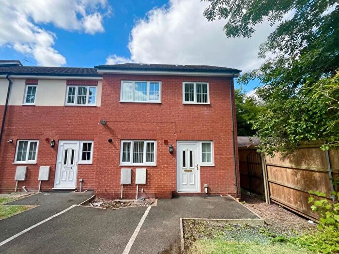 3 Bedroom End Of Terrace House To Rent In Kings Close, Kings Norton, Birmingham, B30