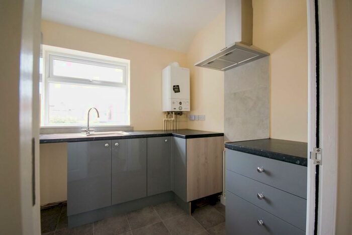 2 Bedroom Apartment To Rent In Pershore Road - Student Property, B30