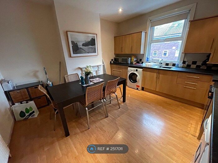 4 Bedroom Terraced House To Rent In Glebe Place, Leeds, LS5