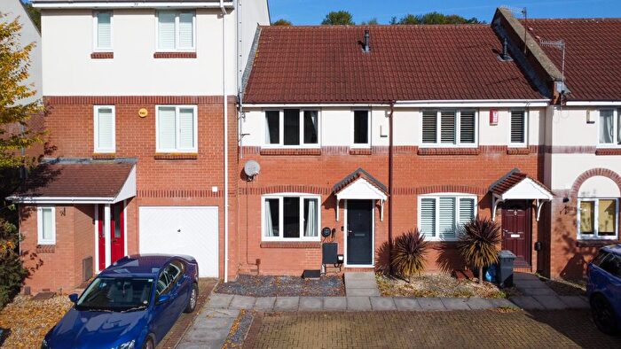 3 Bedroom Terraced House For Sale In Burgess Green Close, St. Annes Park, Bristol, BS4