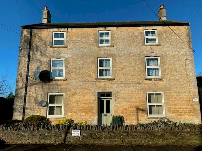 3 Bedroom Flat To Rent In Bridge House, The Avenue, Bourton-on-the-Water, GL54
