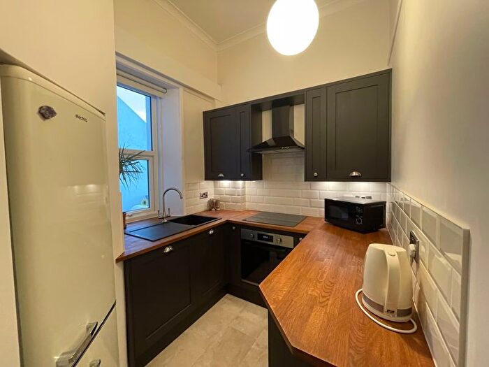1 Bedroom Property To Rent In Highcliffe Close, Seaton, EX12