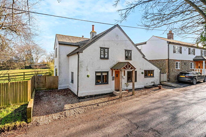 3 Bedroom Detached House For Sale In The Olde Forge, Redhill, SG9