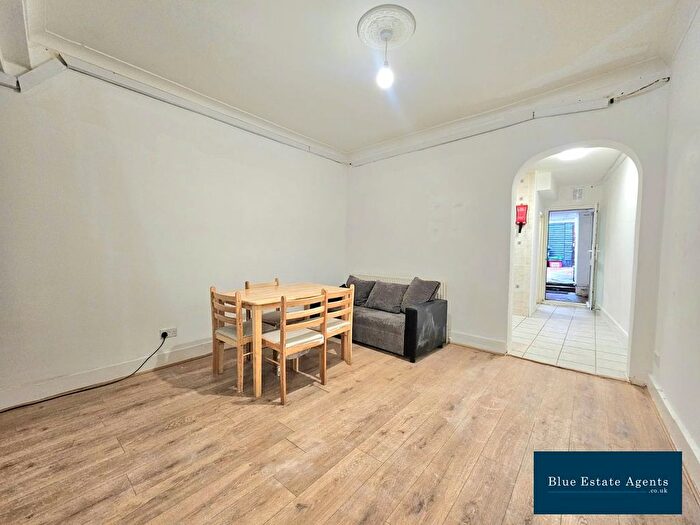 4 Bedroom Terraced House To Rent In Heston Road, Hounslow, TW5