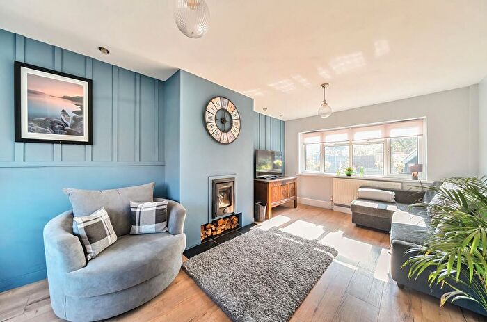 3 Bedroom Semi-Detached House For Sale In Bishops Close, Cawood, Selby, YO8