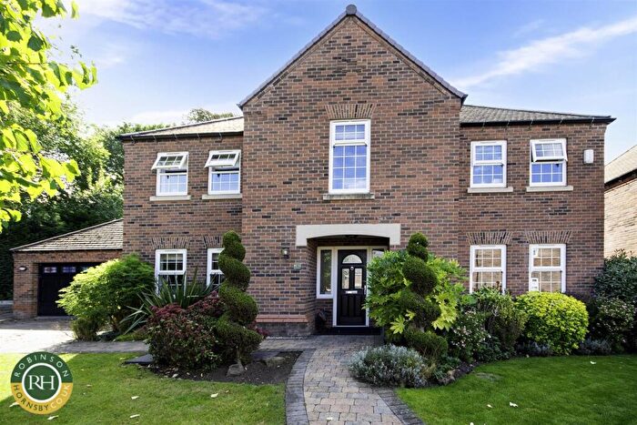 5 Bedroom Detached House For Sale In Burghley Court, Sprotbrough, Doncaster, DN5