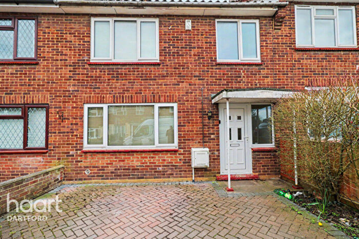 3 Bedroom Terraced House To Rent In Keary Road, Swanscombe, DA10