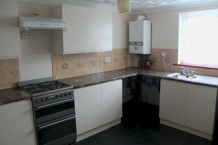 3 Bedroom Maisonette To Rent In Wellington Street, Gravesend, DA12
