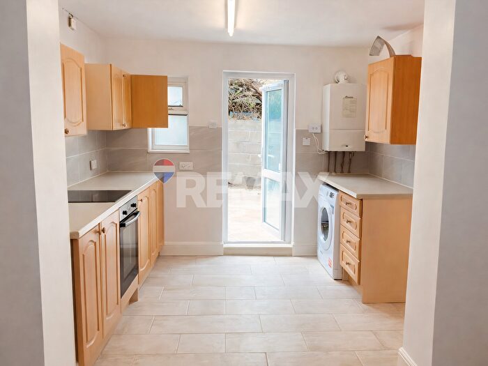 5 Bedroom Terraced House To Rent In Kitchener Road, London, E7
