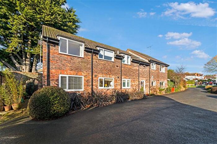 2 Bedroom Flat For Sale In Darren Lodge, Buckingham Mews, Shoreham-By-Sea, BN43