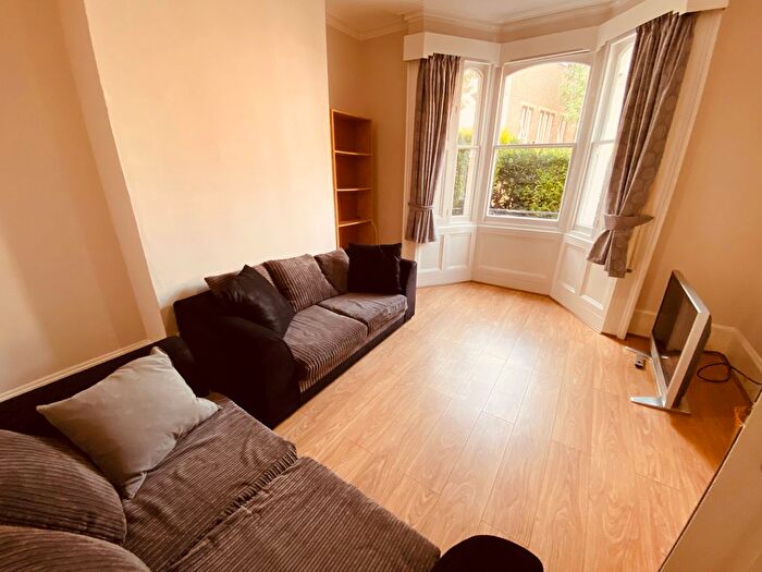 5 Bedroom Terraced House To Rent In Ryland Road, Kentish Town, NW5