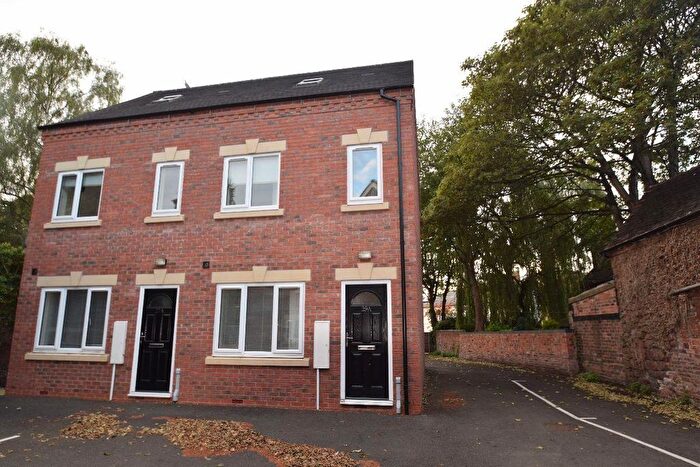 4 Bedroom Semi-Detached House To Rent In Upper Bar, Newport, TF10
