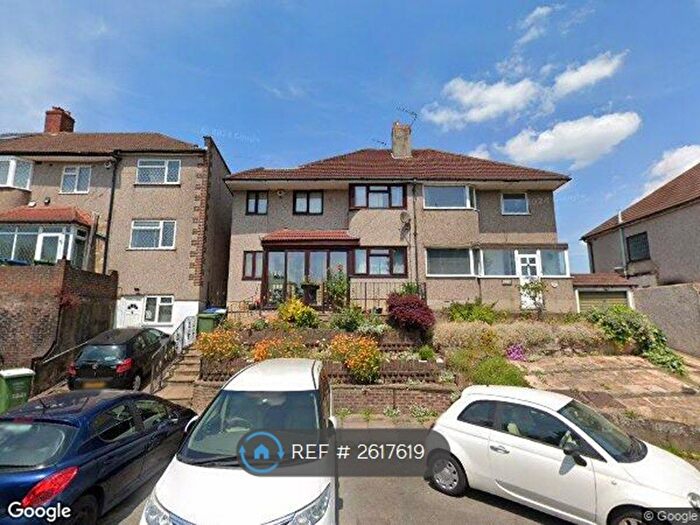 4 Bedroom Detached House To Rent In Rochester Drive, Bexley, DA5