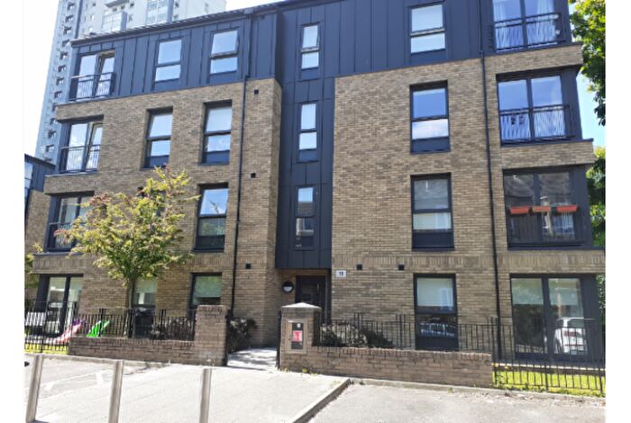 2 Bedroom Flat To Rent In , Whitefield Road, G51