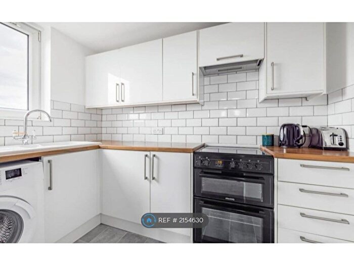 2 Bedroom Flat To Rent In Pierrepoint, London, SE25