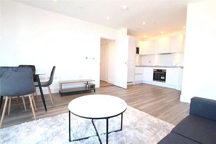 2 Bedroom Flat To Rent In Ashwell House, Merrick Road, Southall, UB2