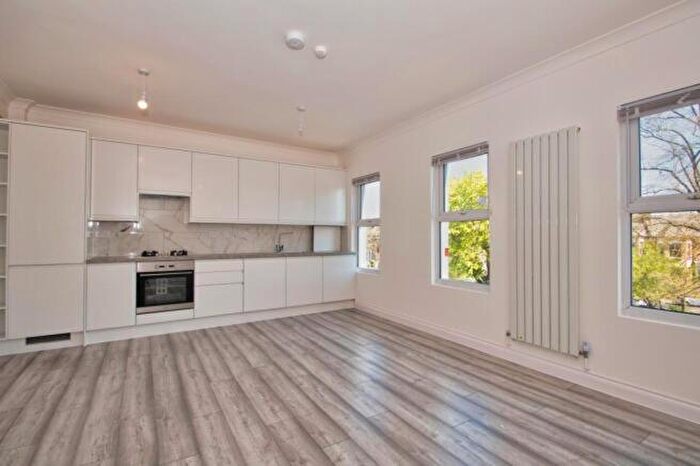 1 Bedroom Flat To Rent In Lower Clapton Road, London, E5