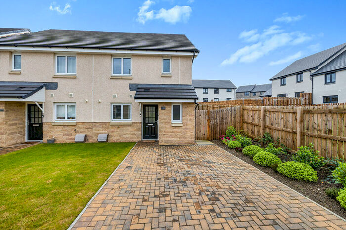 3 Bedroom Semi-Detached House To Rent In Mossend View, West Calder, West Lothian, EH55