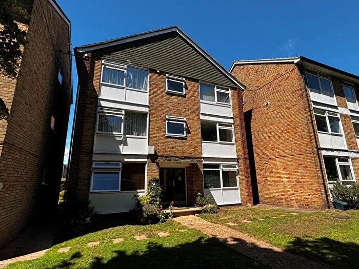 1 Bedroom Flat For Sale In Upper Park Road, Bromley, BR1