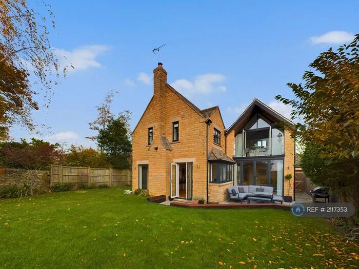 5 Bedroom Detached House To Rent In Meadow View, Ufford, Stamford, PE9