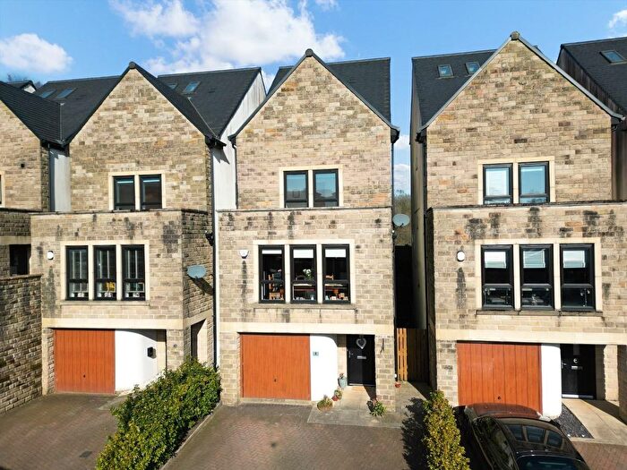 4 Bedroom Detached House For Sale In Waterside, Belmont, Bolton, BL7