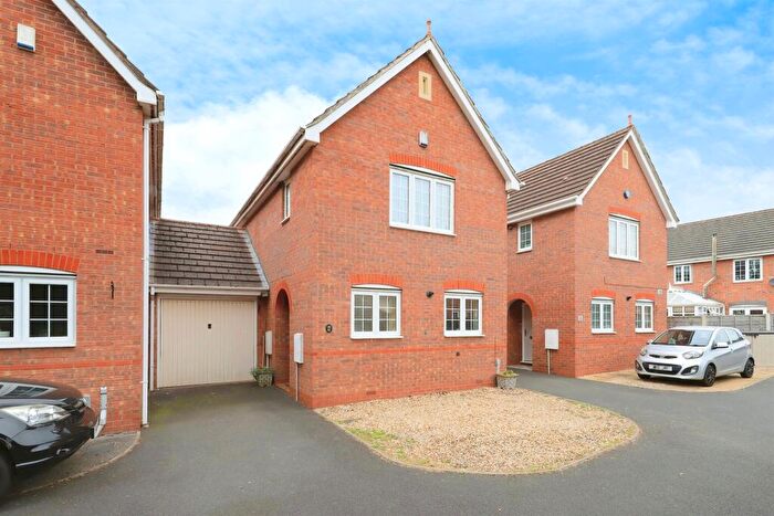 3 Bedroom Link Detached House For Sale In Britannia Gardens, Stourport-On-Severn, DY13
