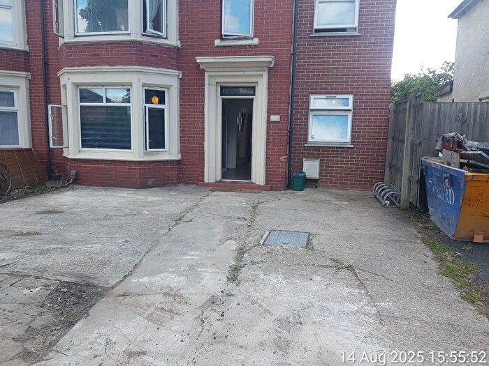 6 Bedroom Semi-Detached House To Rent In Cowley Road, Oxford, OX4