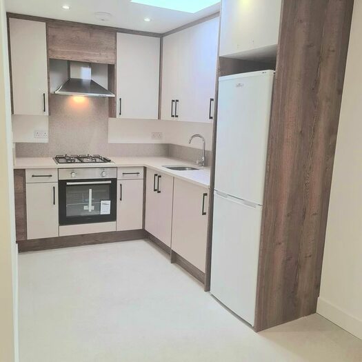 1 Bedroom Flat To Rent In Boston Road, Hanwell, W7