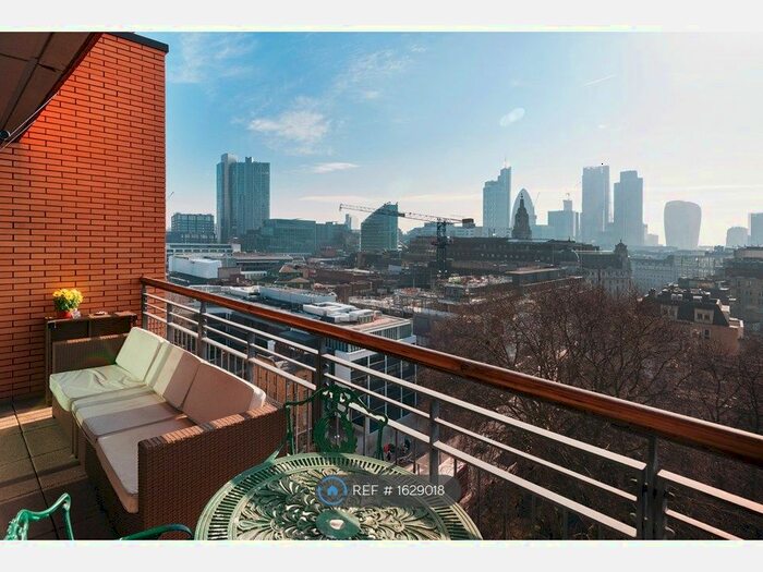 3 Bedroom Flat To Rent In City Road, London, EC1Y