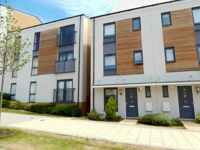3 Bedroom Town House To Rent In Charlton Boulevard, Patchway, Bristol, BS34