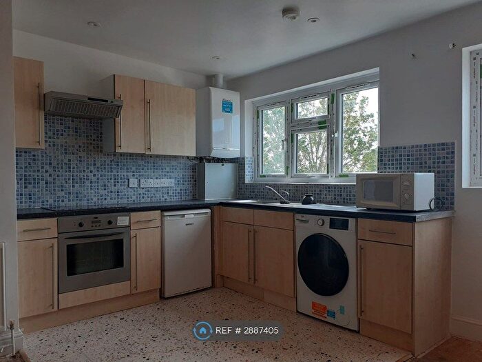 Studio To Rent In Streatham Road, Mitcham, CR4